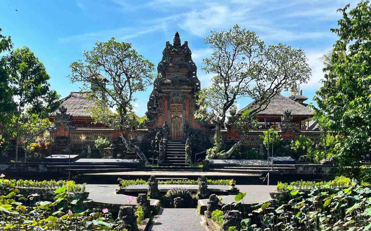 Pura Taman Kemuda Saraswati Temple